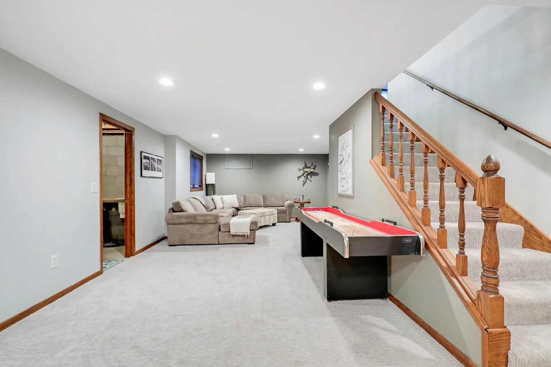 Photo 43 of 624 Hennes Avenue