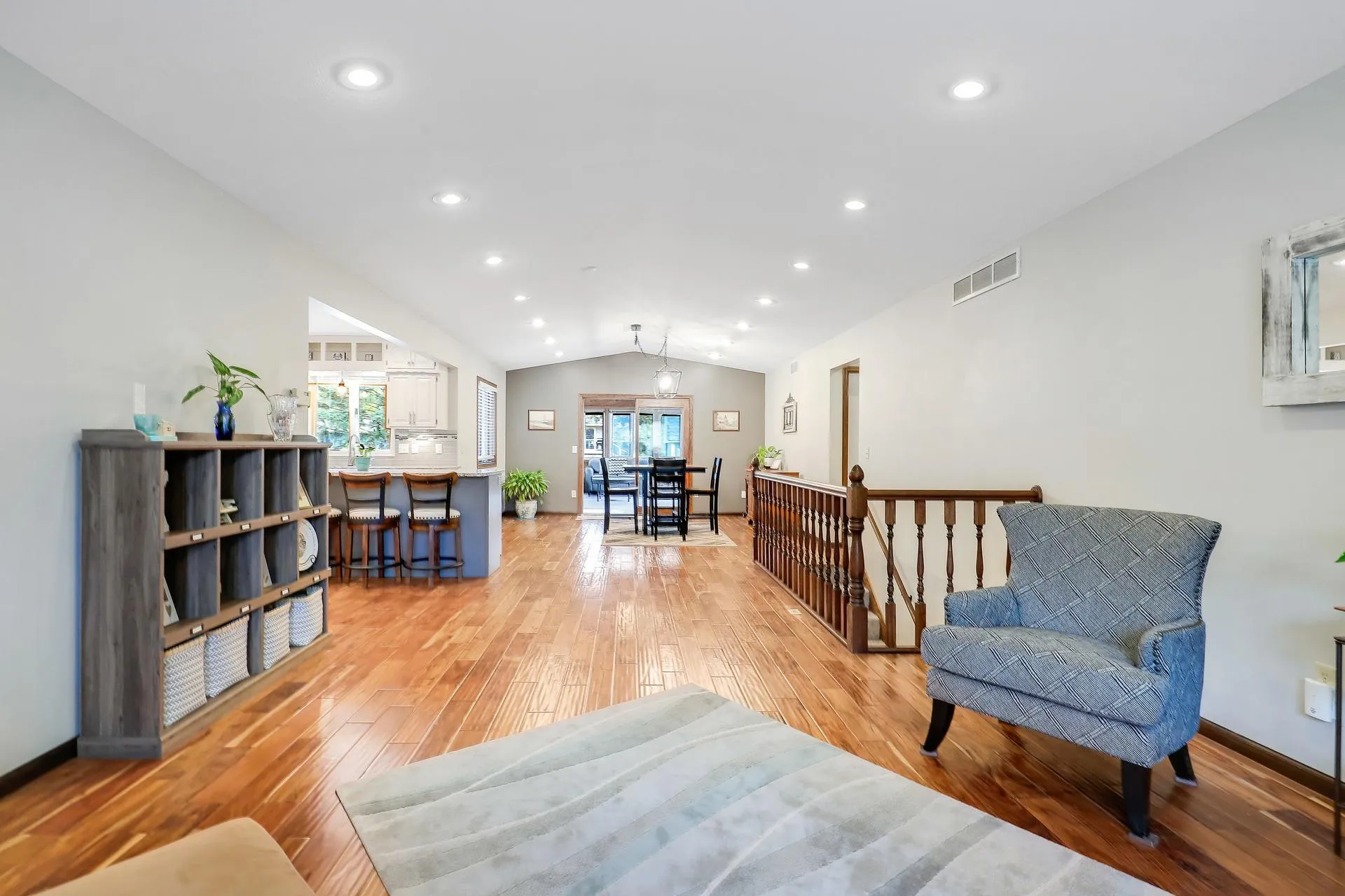 Photo 13 of 624 Hennes Avenue