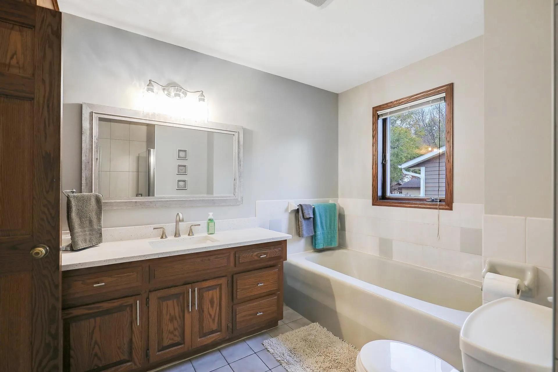 Photo 40 of 624 Hennes Avenue