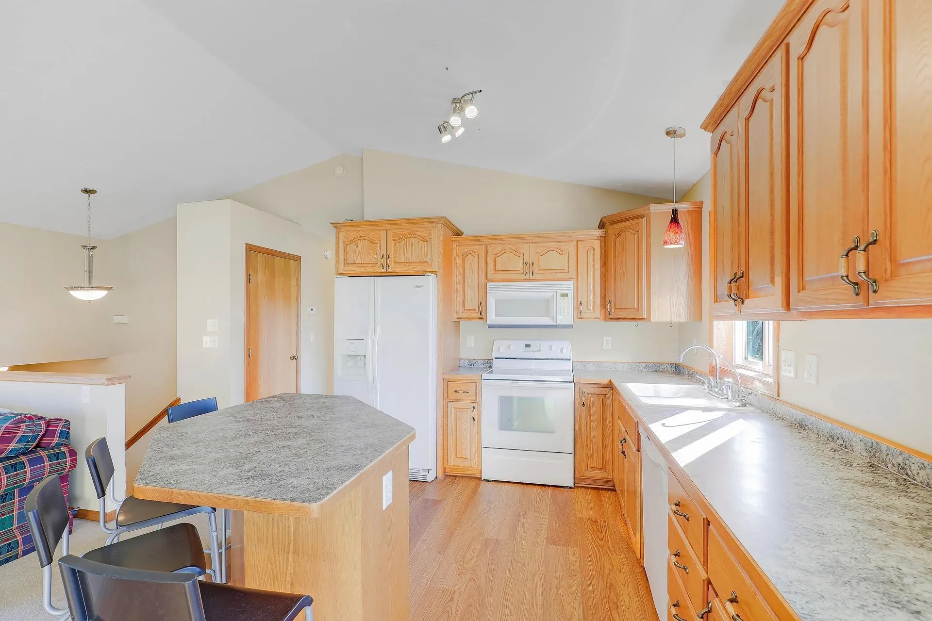 Photo 10 of 890 Newport Avenue