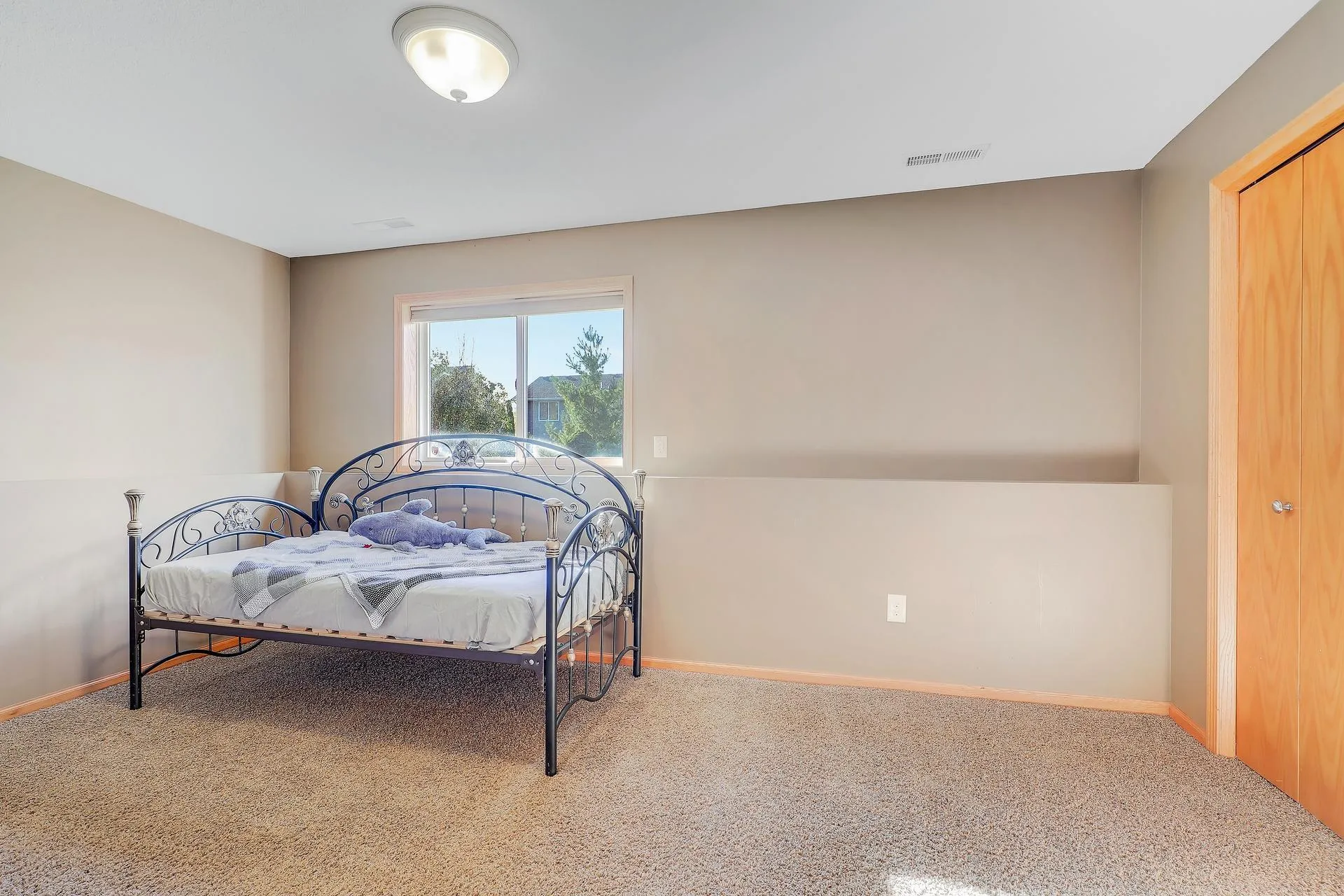 Photo 34 of 890 Newport Avenue