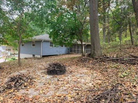 Photo 3 of 6640 Manchester Lane