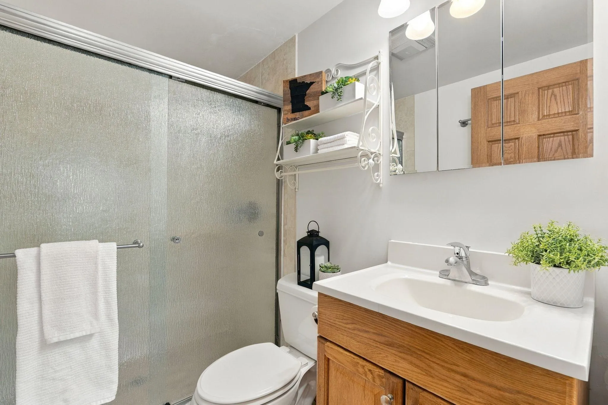 Photo 13 of 329 Geneva N Avenue Unit 307