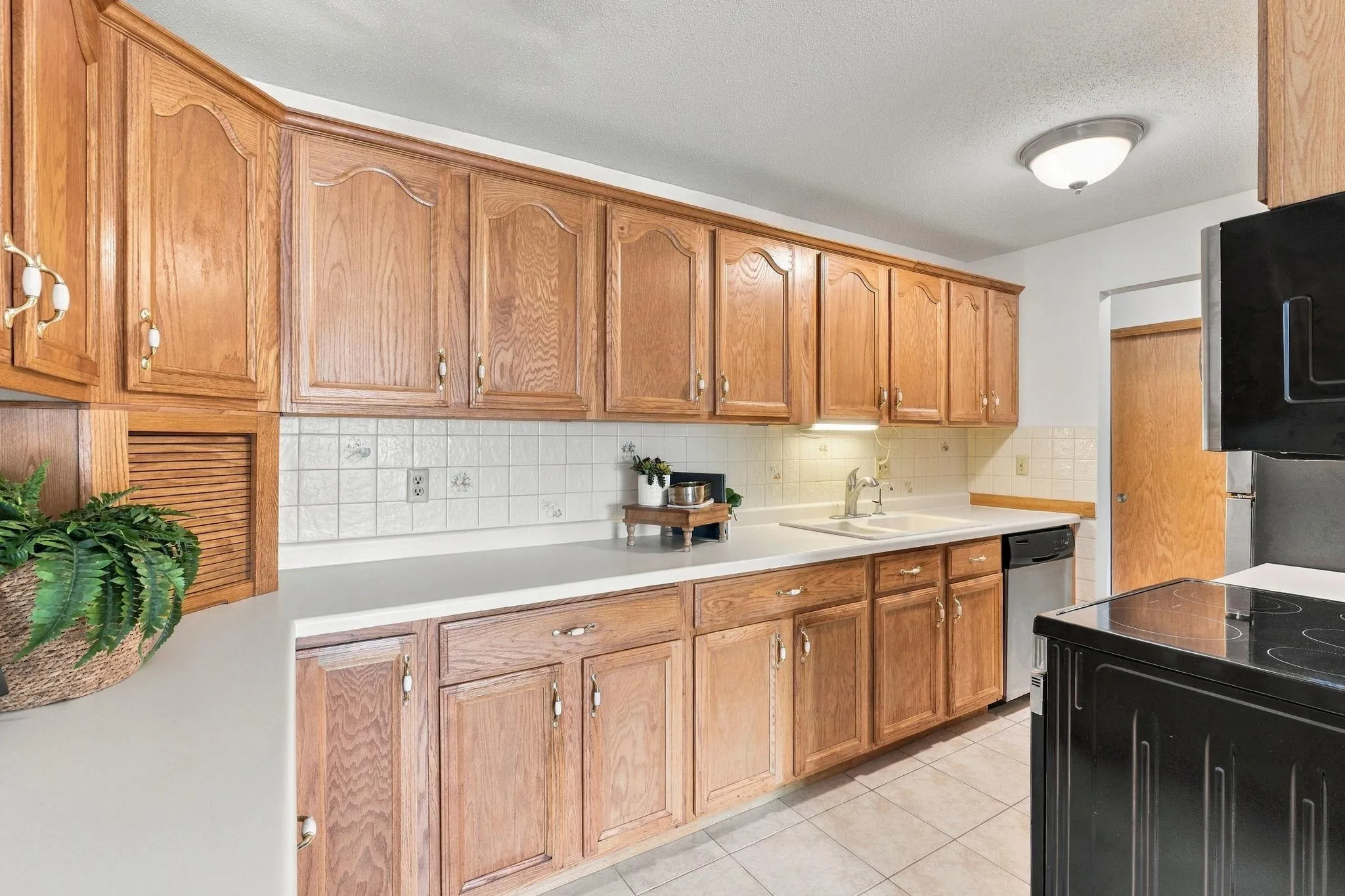 Photo 9 of 329 Geneva N Avenue Unit 307