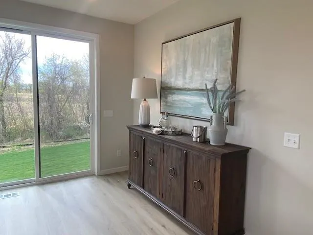 Photo 3 of 14703 Kingsview N Lane
