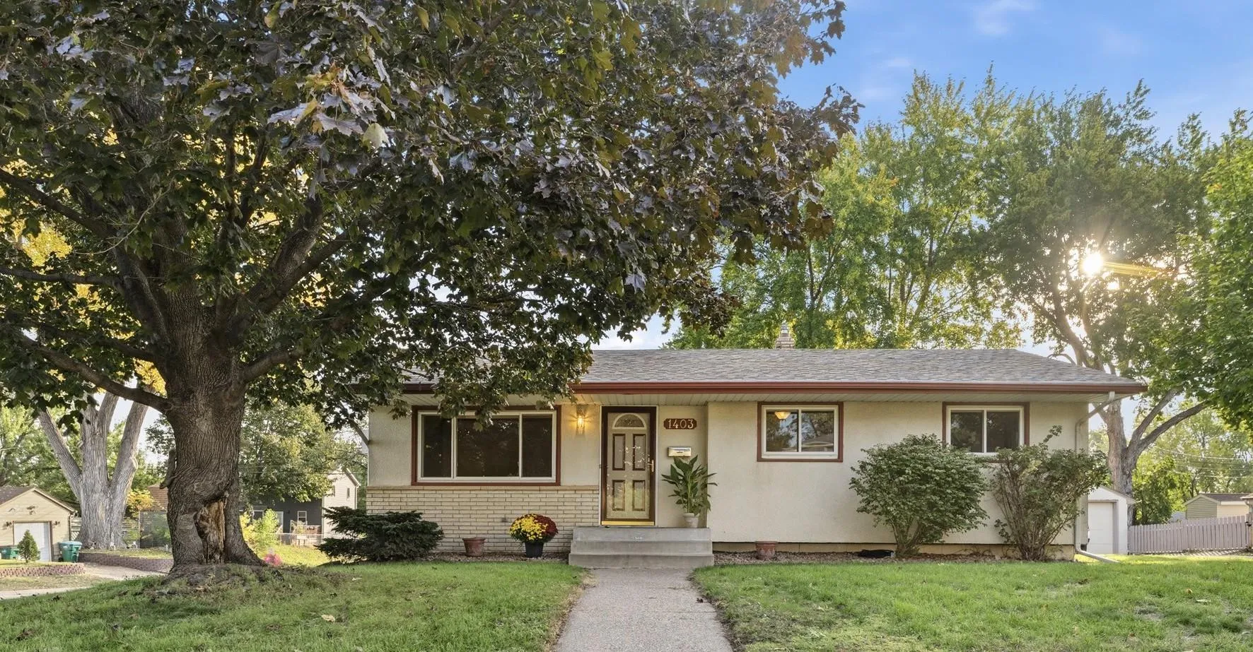 Photo 2 of 1403 8th S Avenue