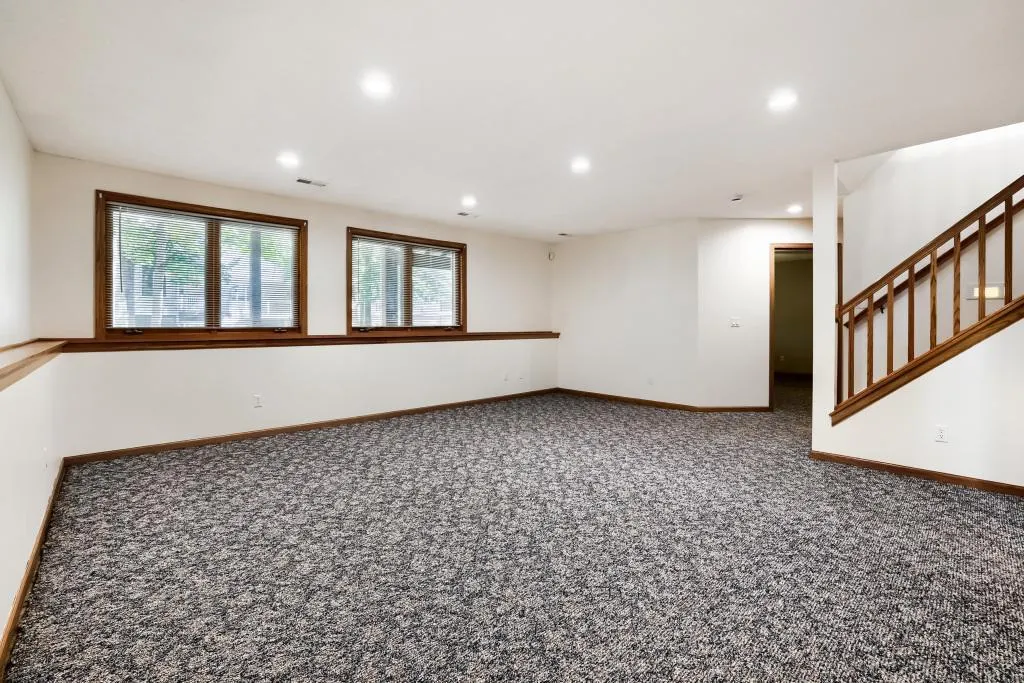 Photo 16 of 9224 Blackoaks N Lane