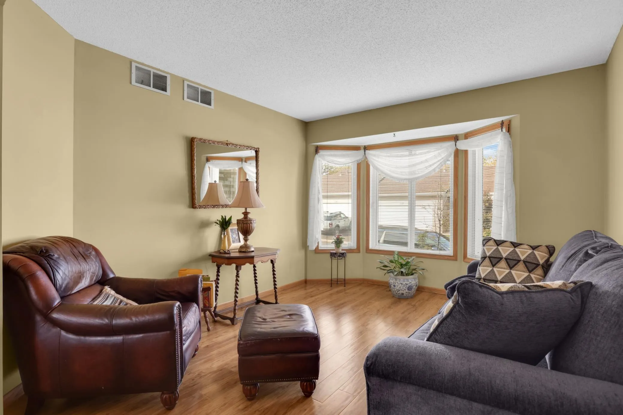 Photo 5 of 12818 Glen Court