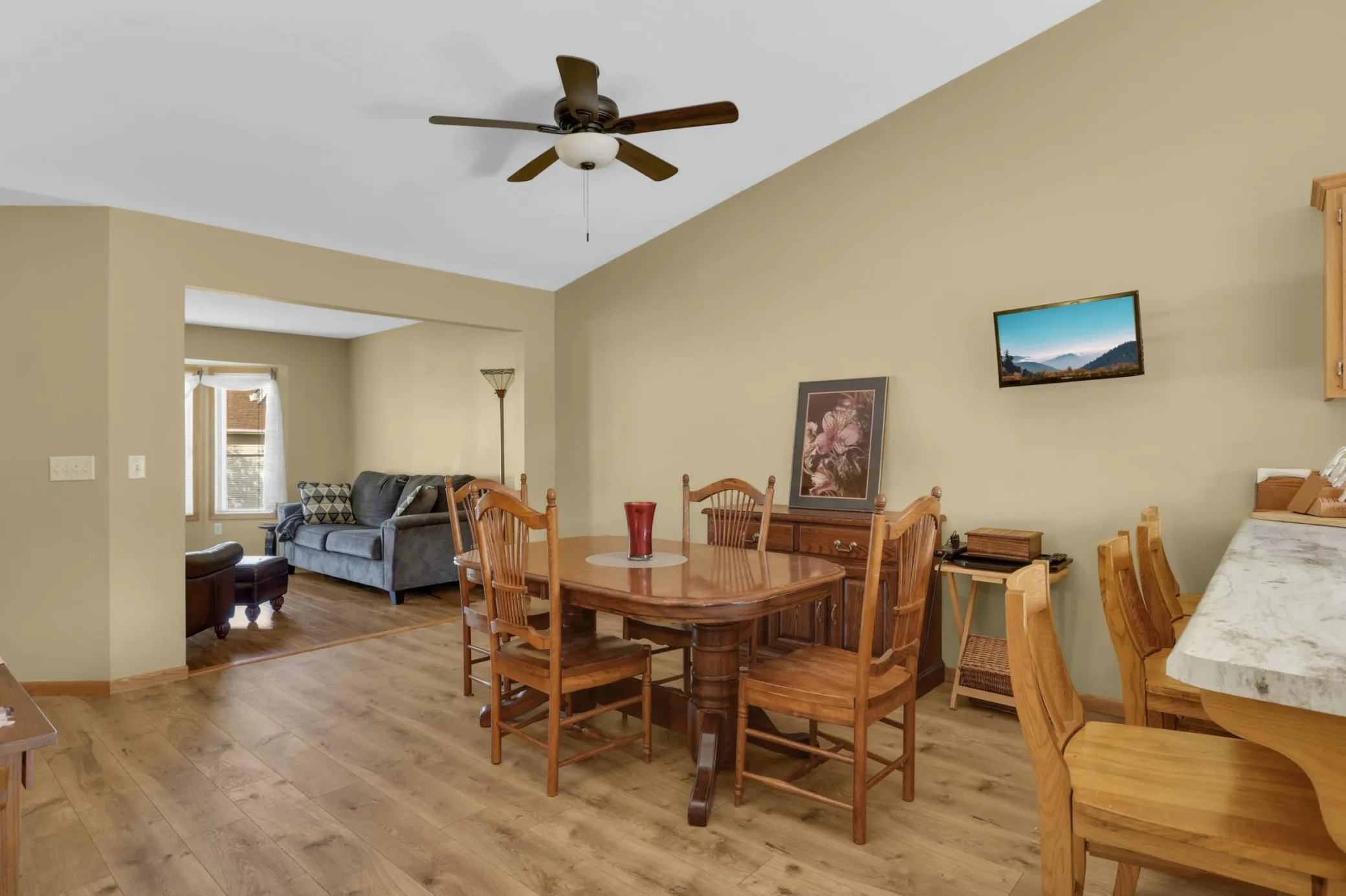 Photo 4 of 12818 Glen Court