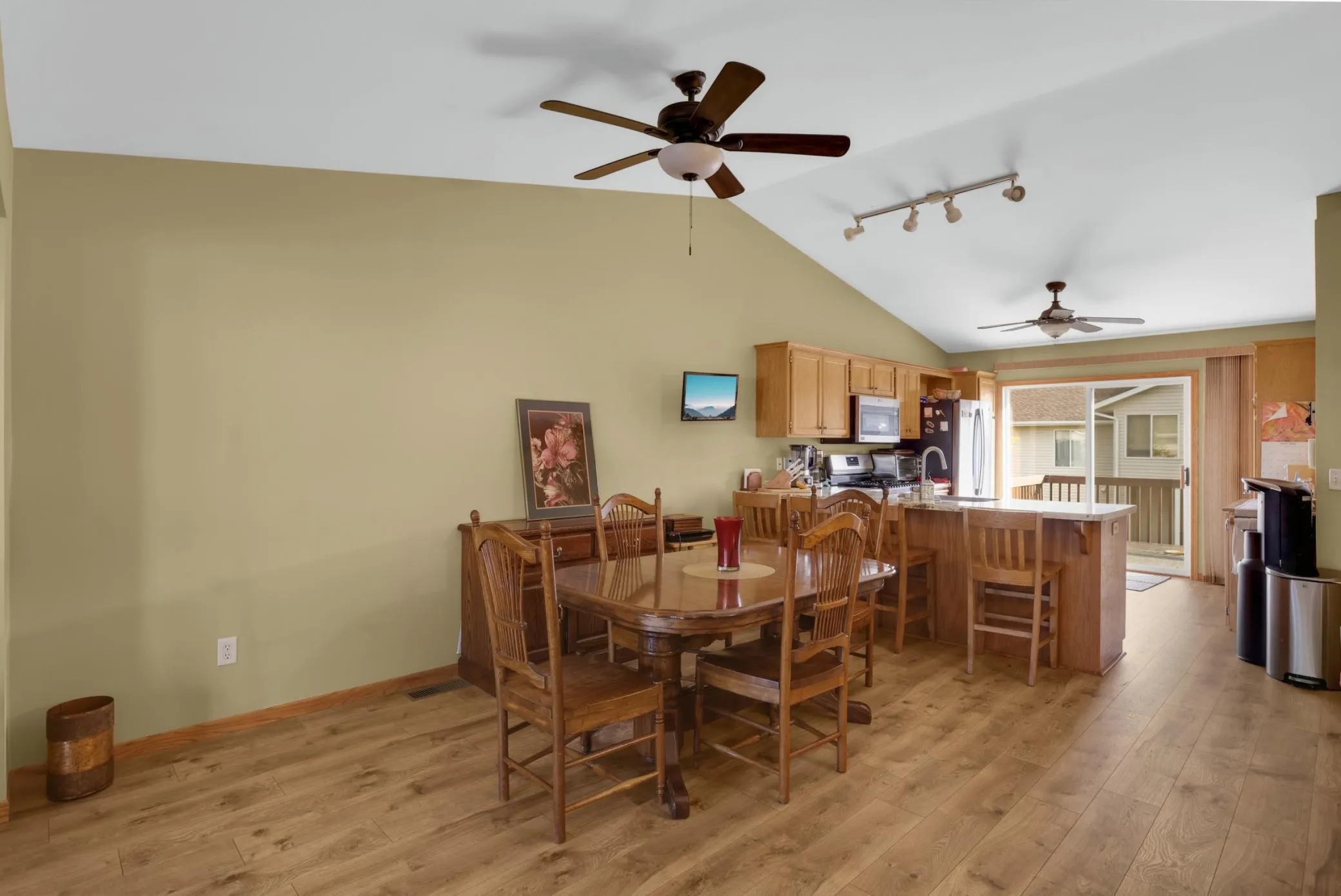 Photo 9 of 12818 Glen Court