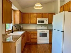 Photo 5 of 1283 Creekside Drive