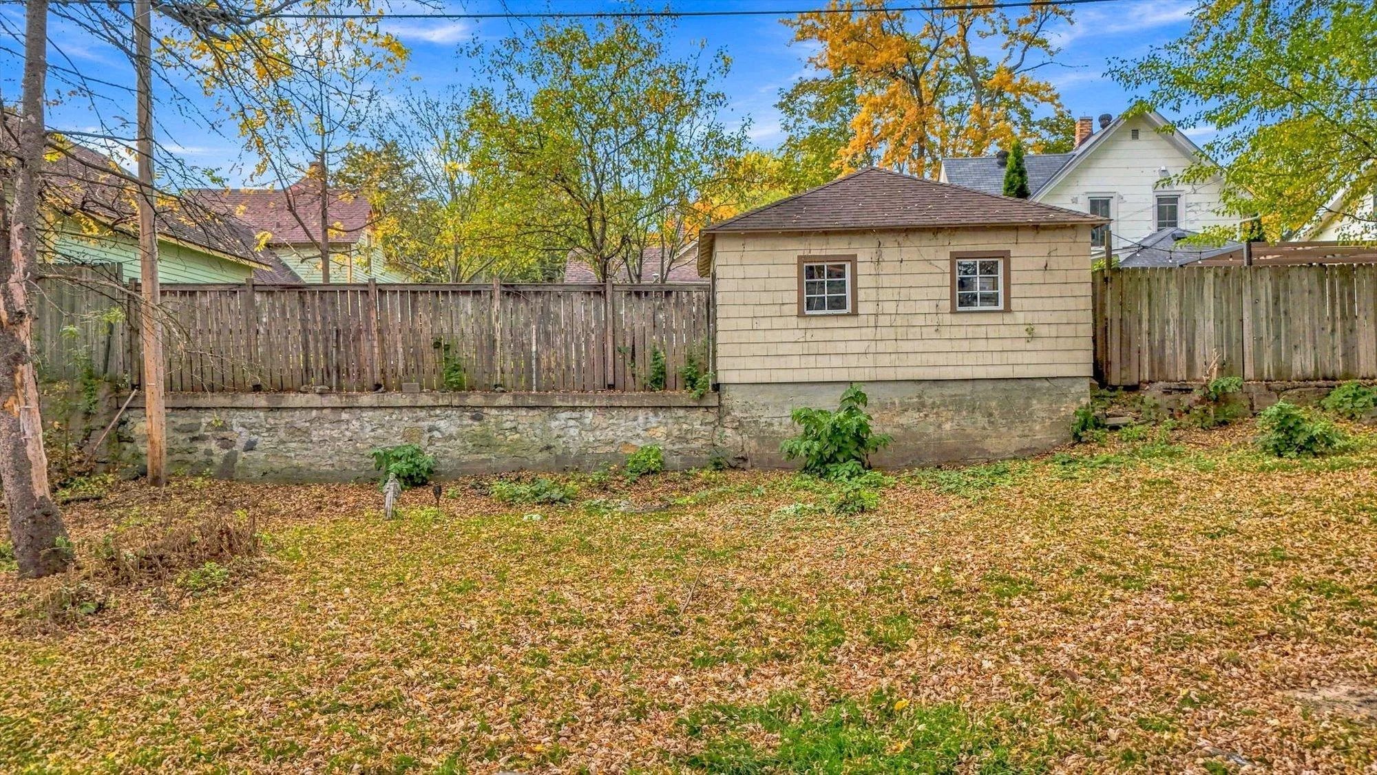 Photo 8 of 216 Harriet N Street
