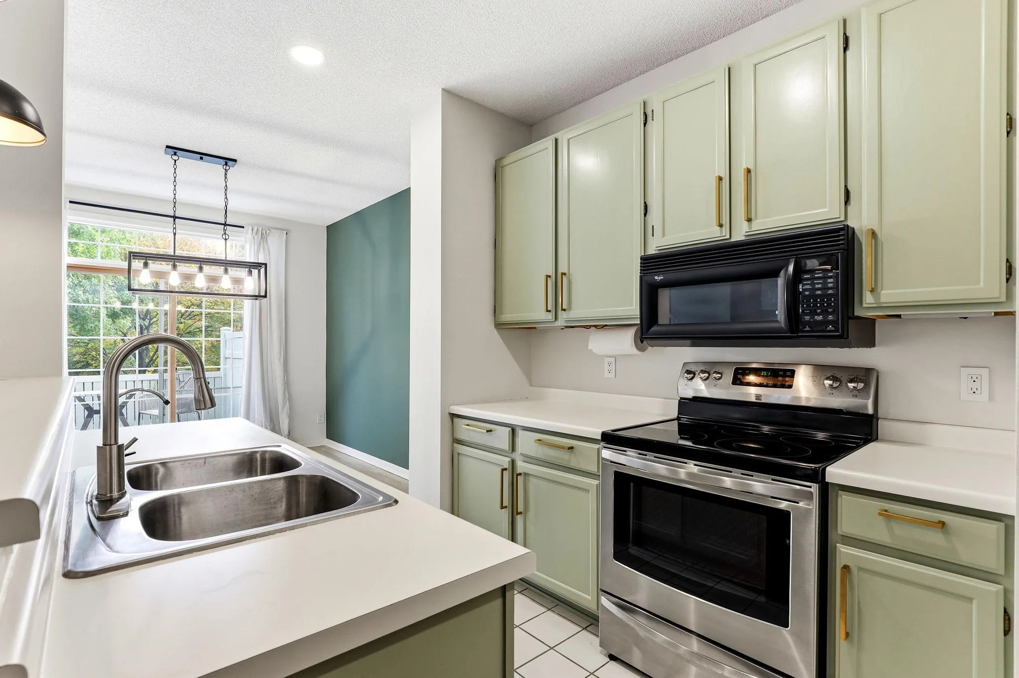 Photo 15 of 14175 Plymouth Avenue Unit 142