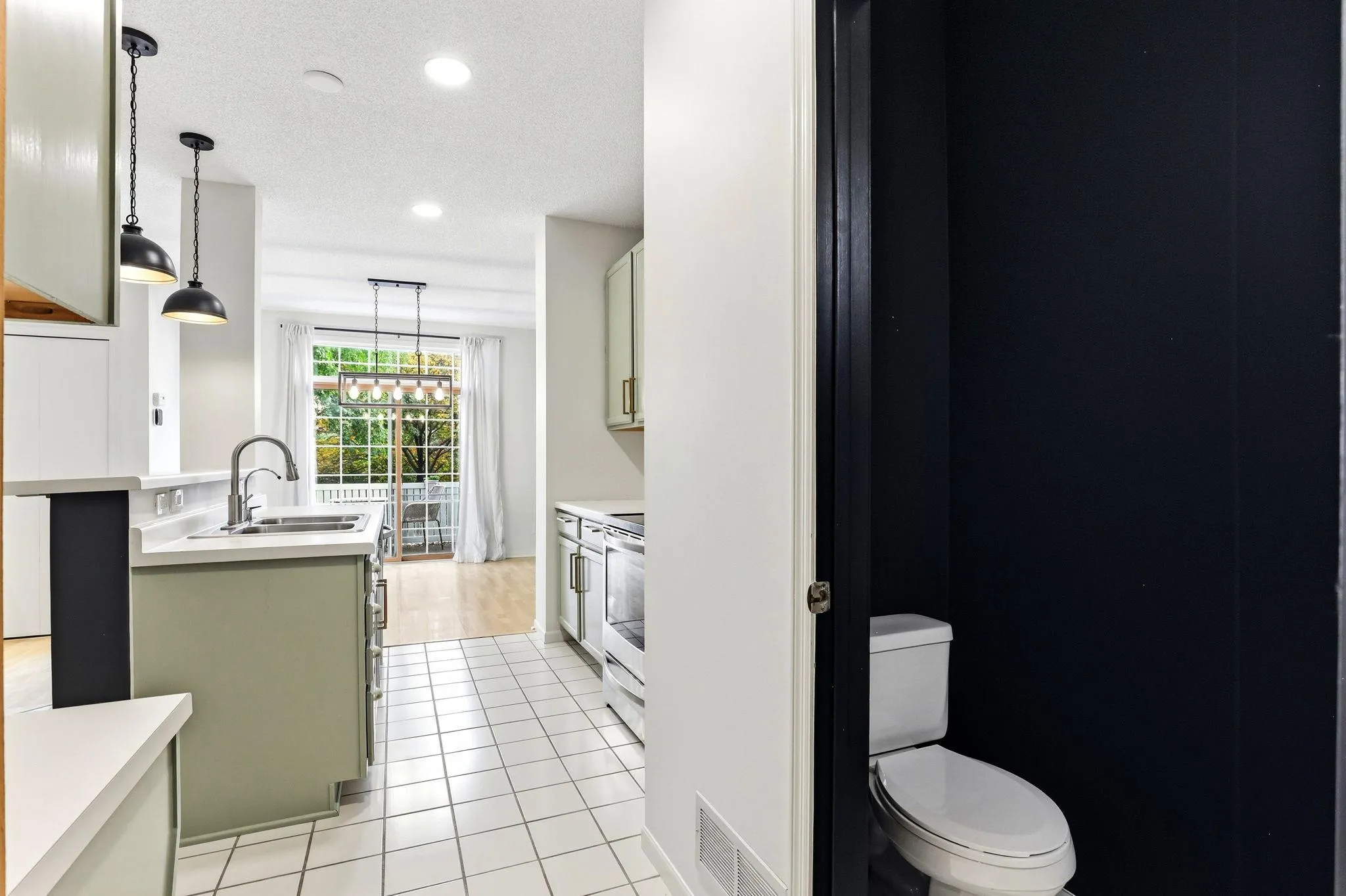 Photo 18 of 14175 Plymouth Avenue Unit 142