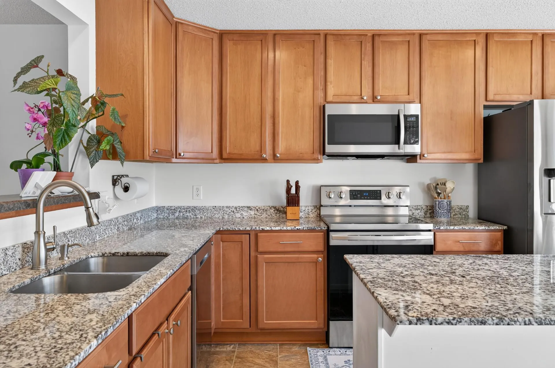 Photo 11 of 5142 French N Drive
