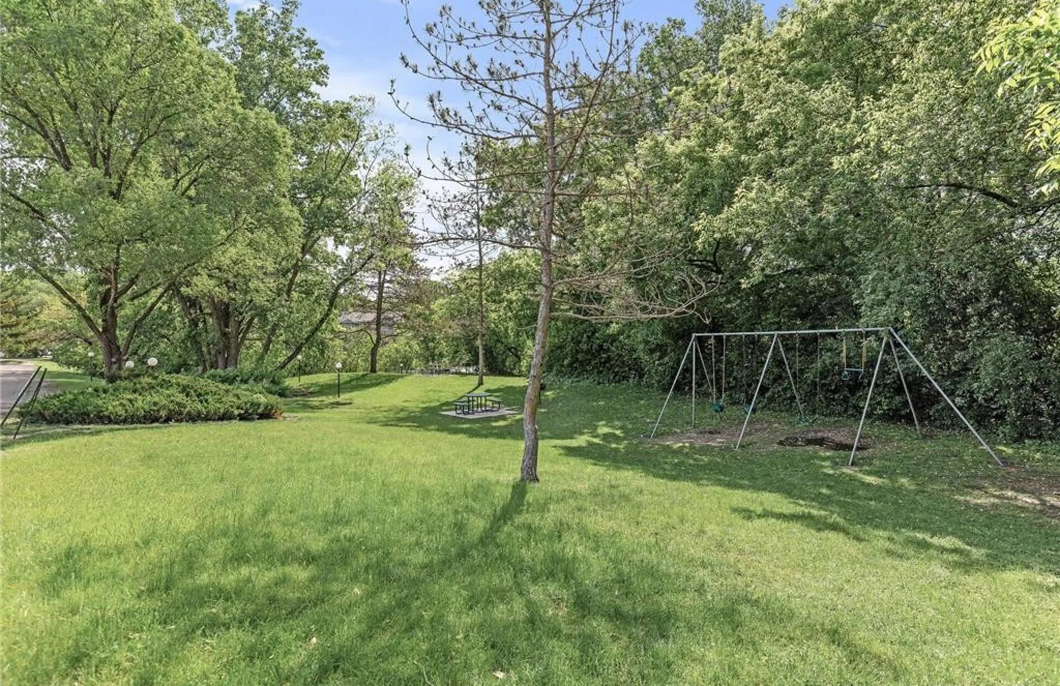 Photo 6 of 10211 Cedar Lake Road Unit 115