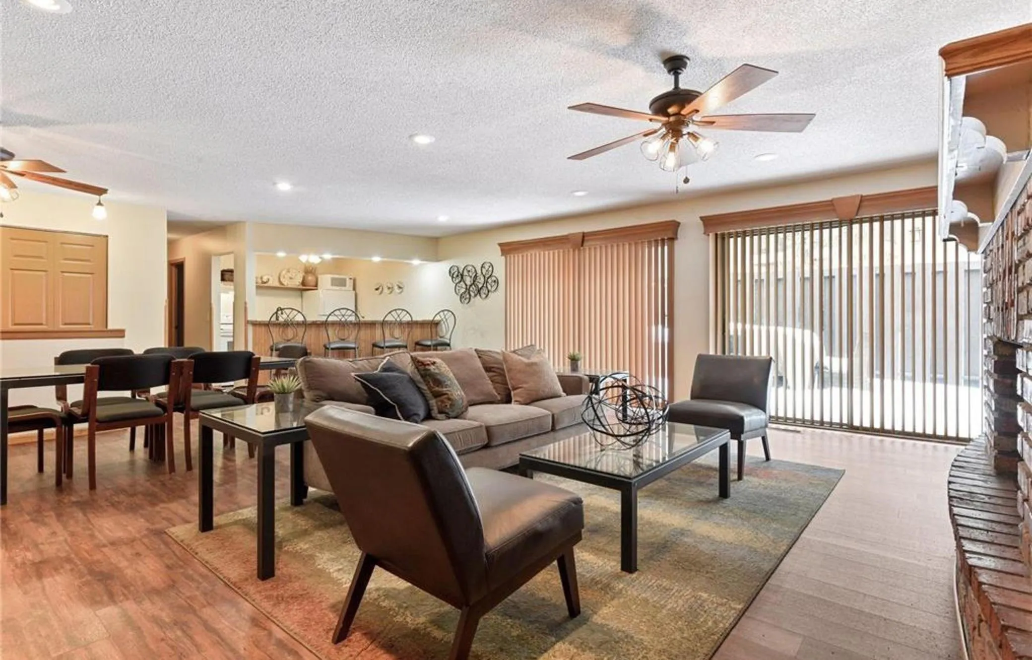 Photo 8 of 10211 Cedar Lake Road Unit 115