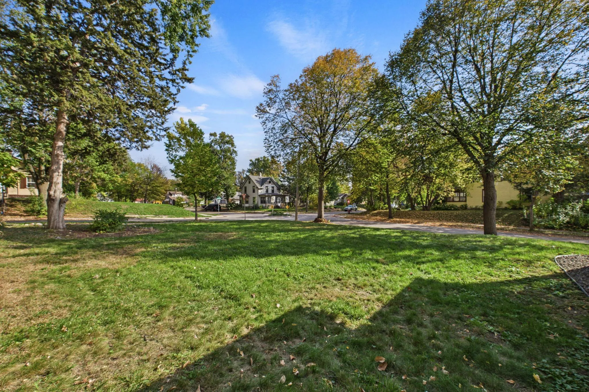 Photo 24 of 3501 N Queen N Avenue