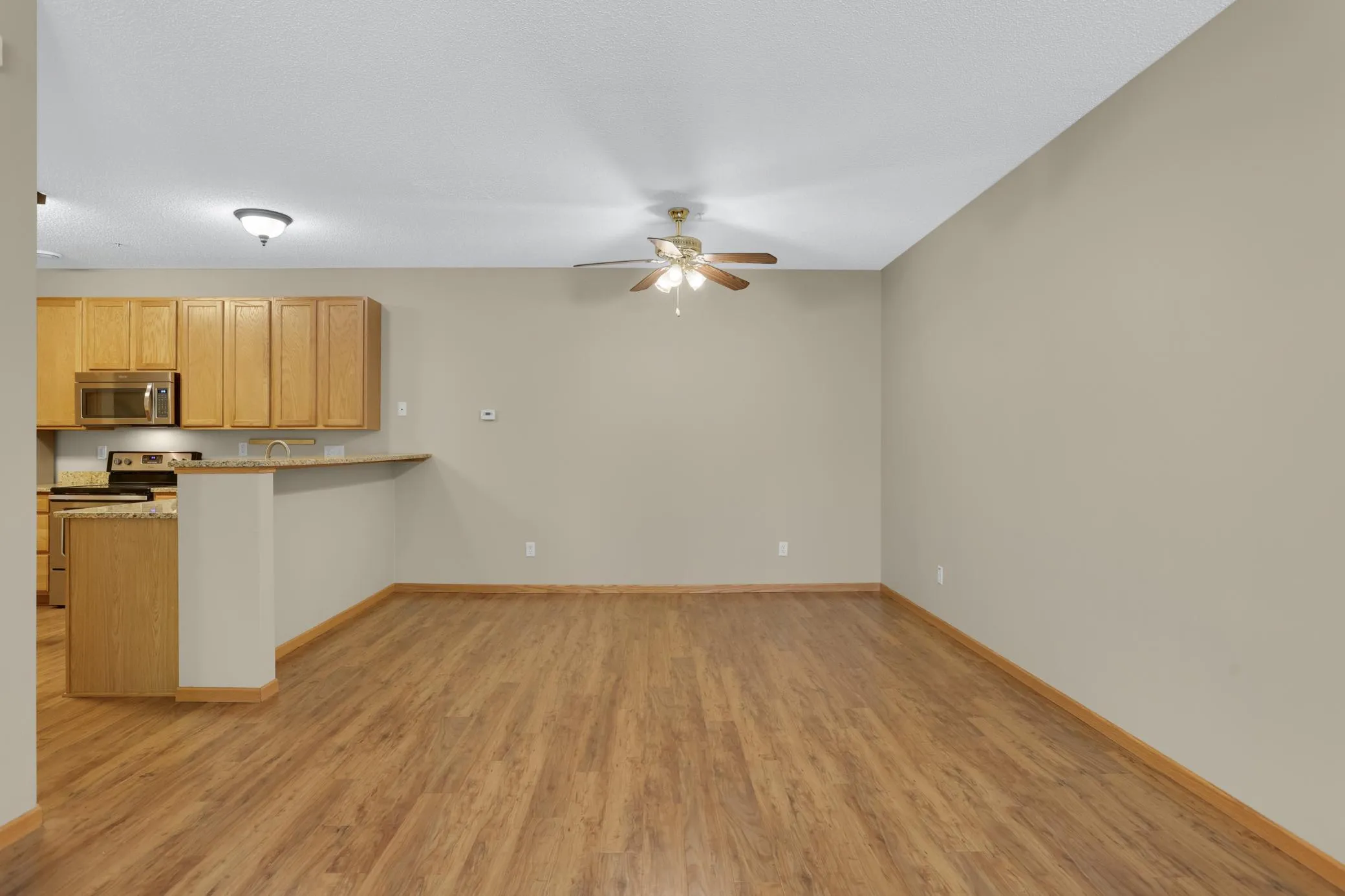 Photo 11 of 4703 Blaine Avenue
