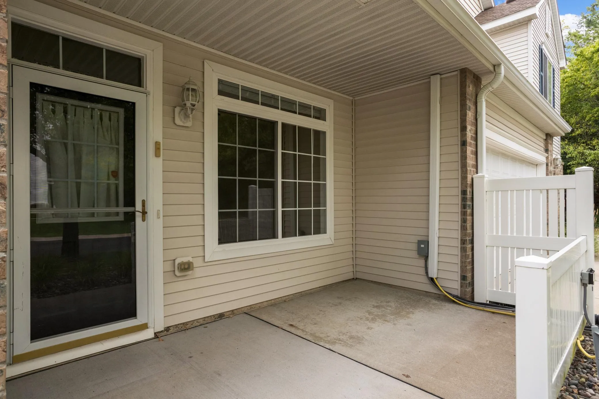 Photo 2 of 4703 Blaine Avenue