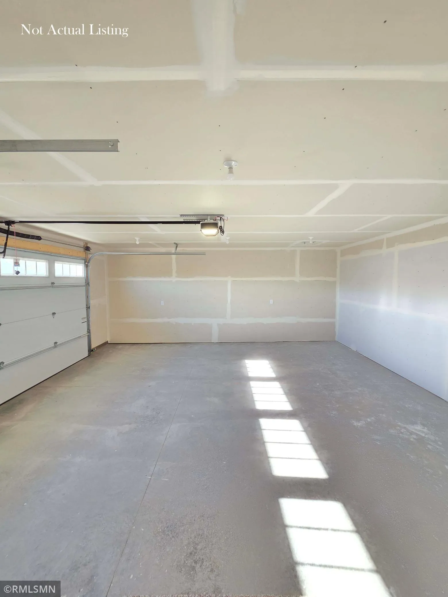 Photo 20 of 418 Finvold Street