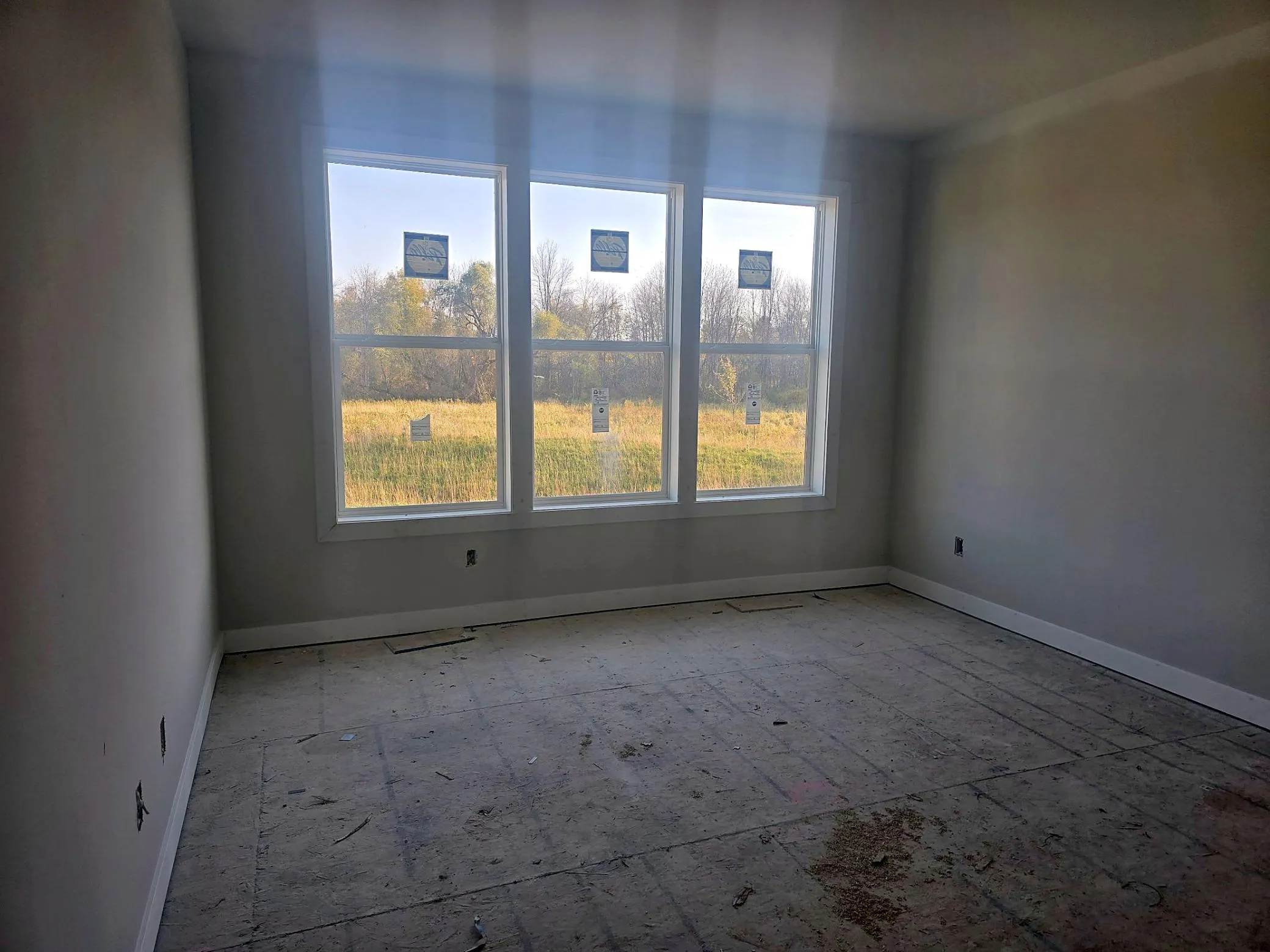 Photo 5 of 1514 Creekwood Drive