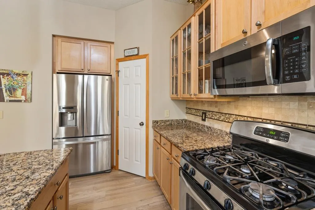 Photo 6 of 2440 119th Ne Court Unit E