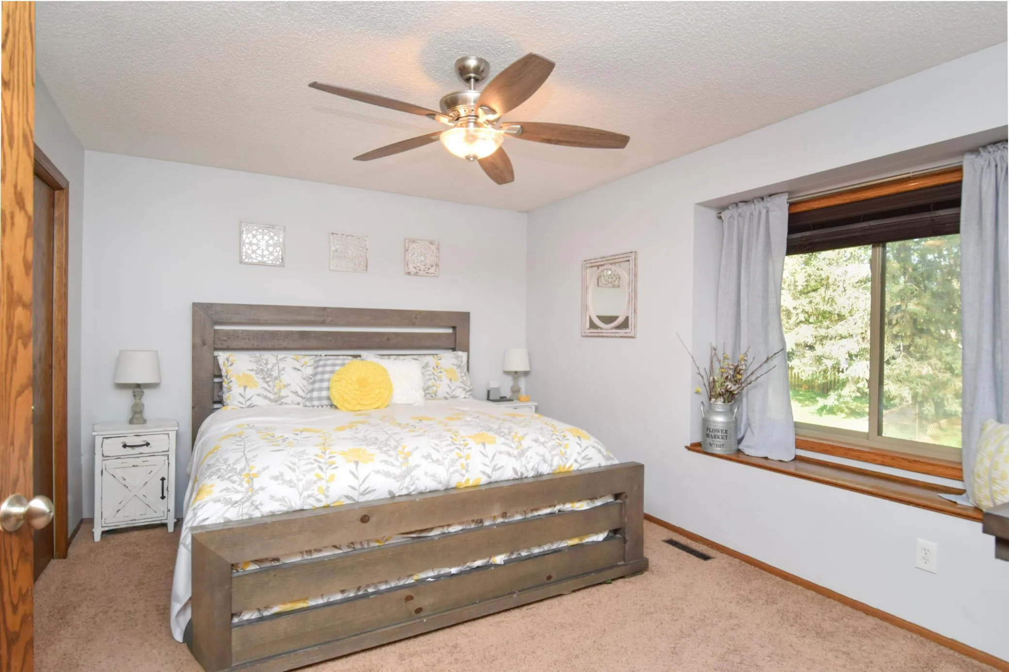 Photo 17 of 11558 Xylon N Avenue