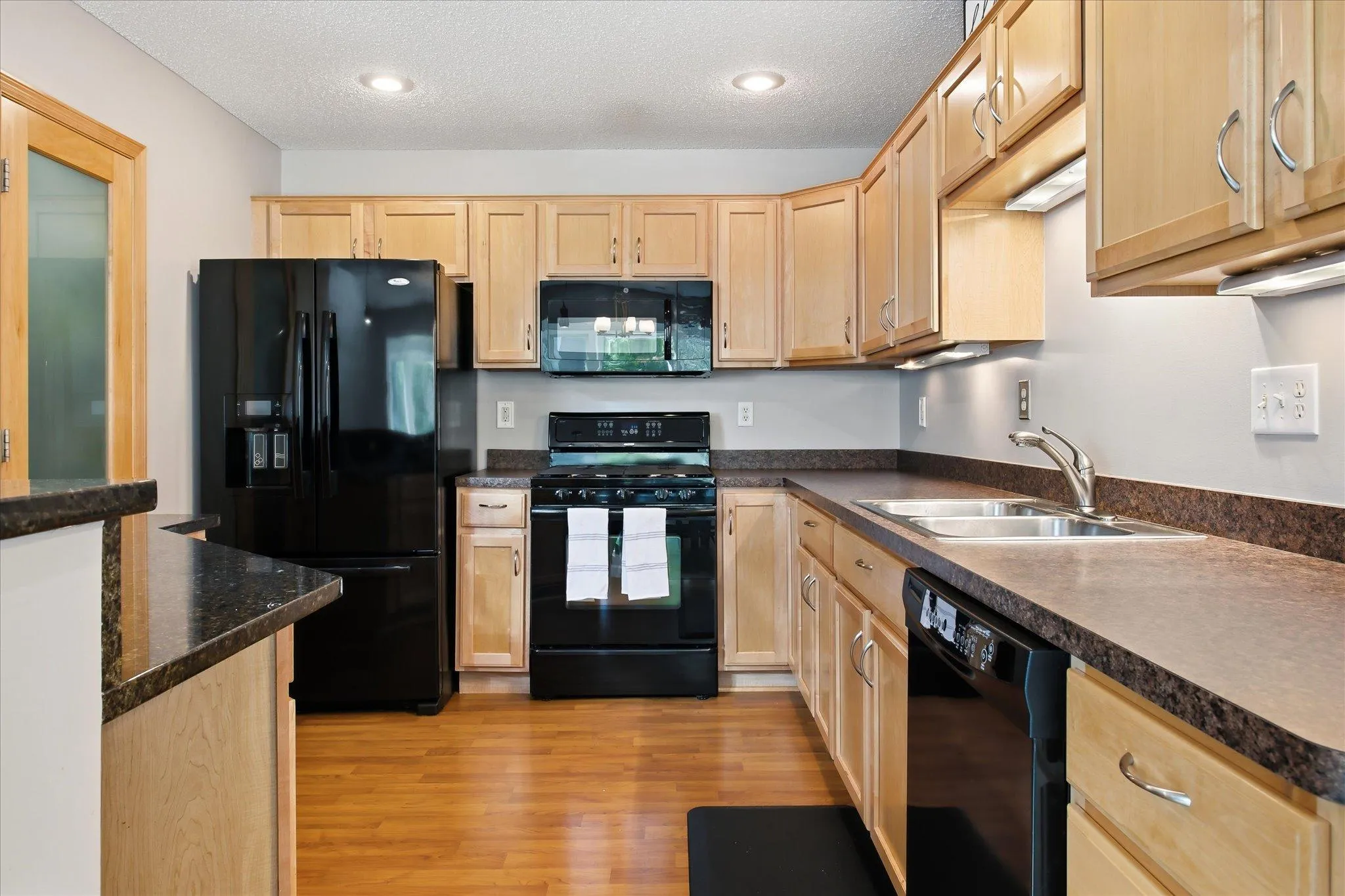 Photo 11 of 15225 Stonewood Terrace