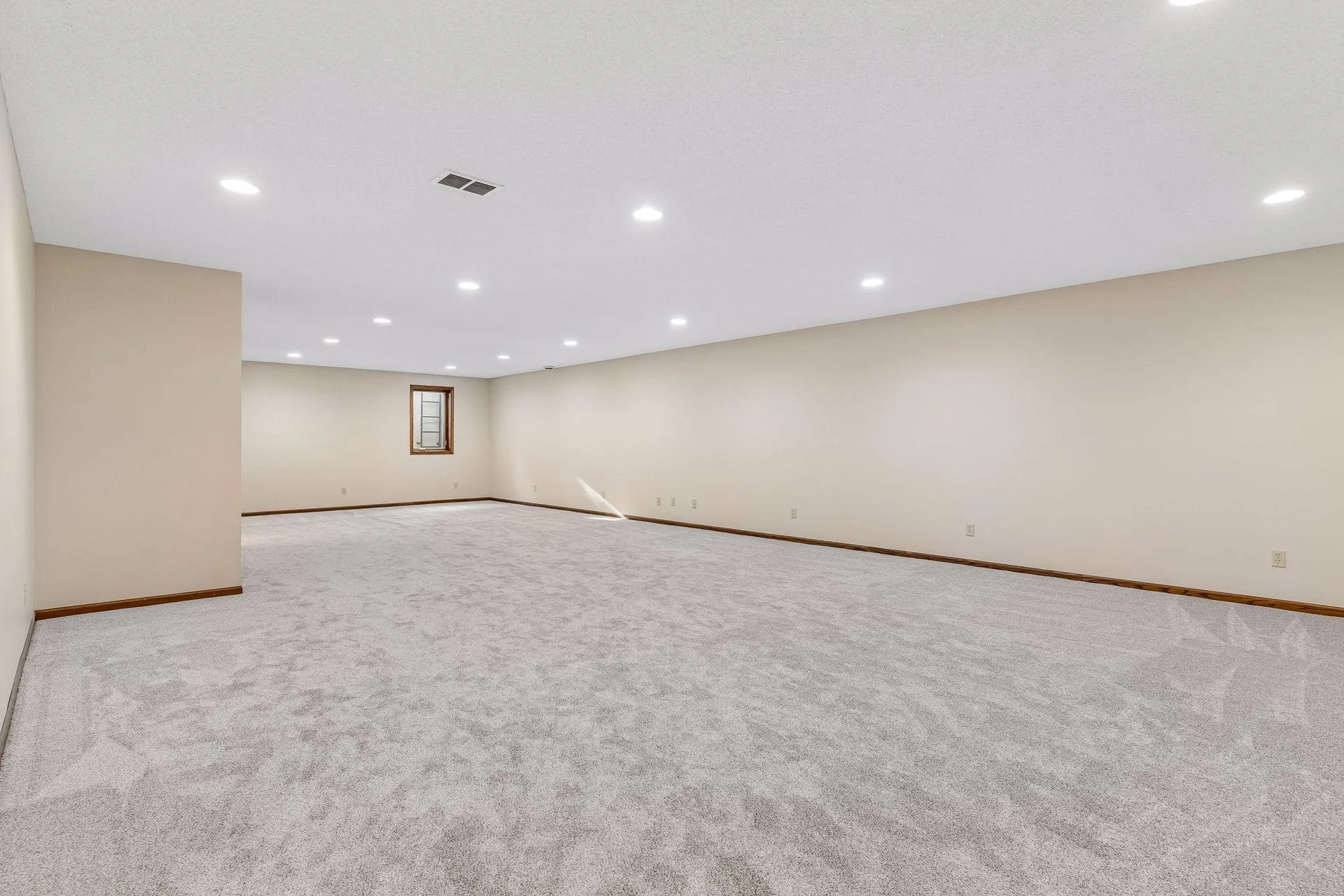 Photo 39 of 9813 Wedgewood Circle