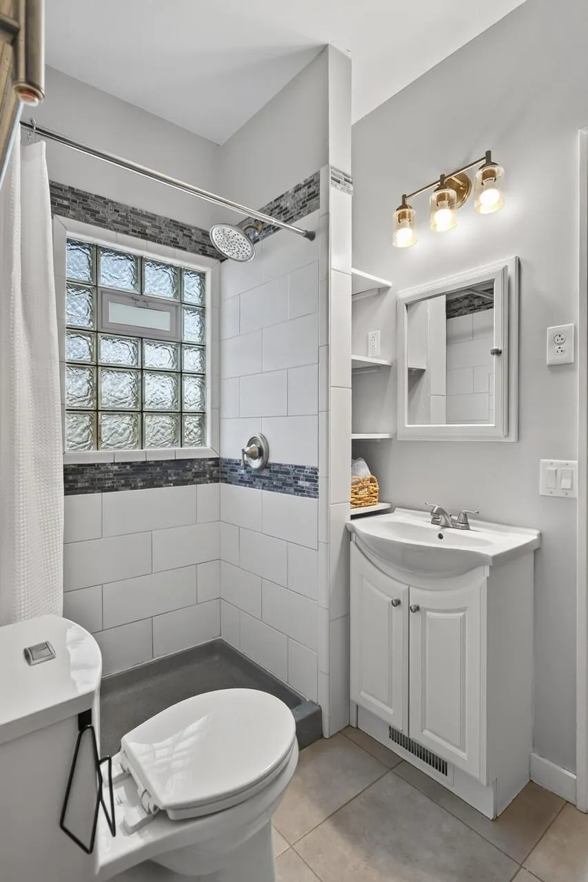 Photo 16 of 4151 2nd S Avenue