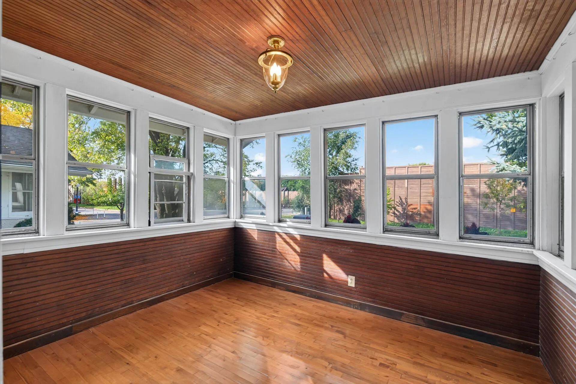 Photo 4 of 4151 2nd S Avenue