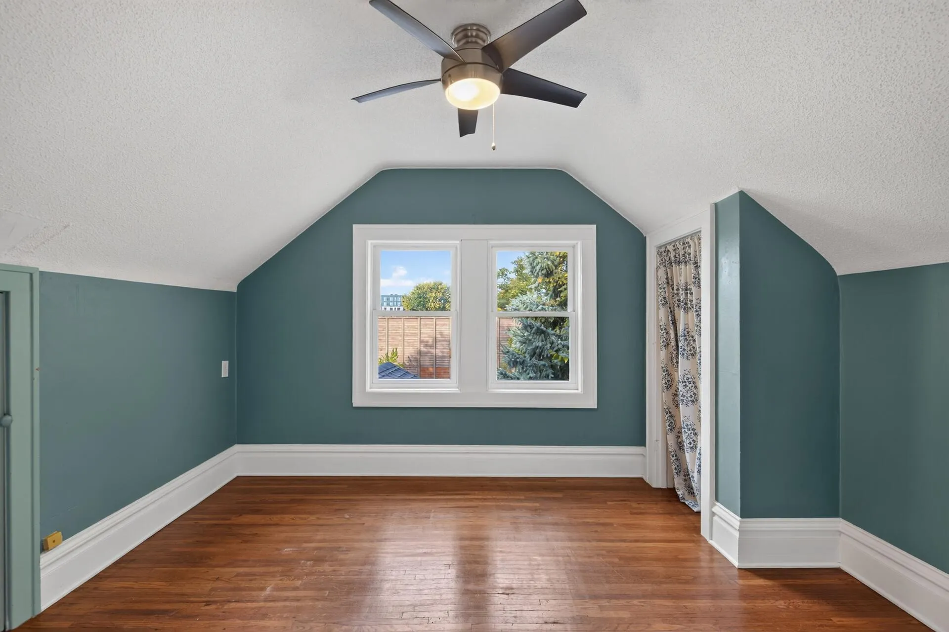 Photo 19 of 4151 2nd S Avenue
