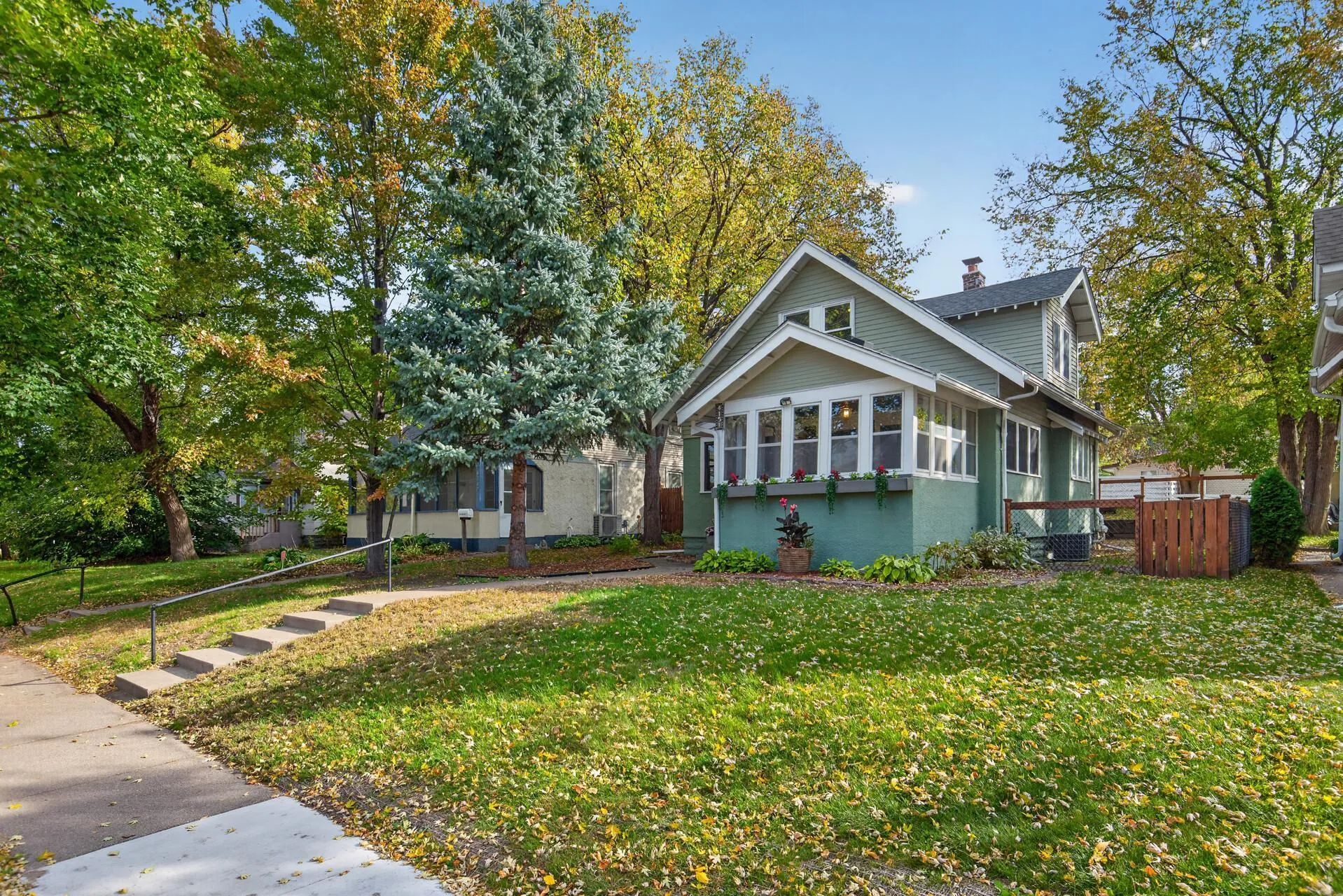 Photo 2 of 4151 2nd S Avenue