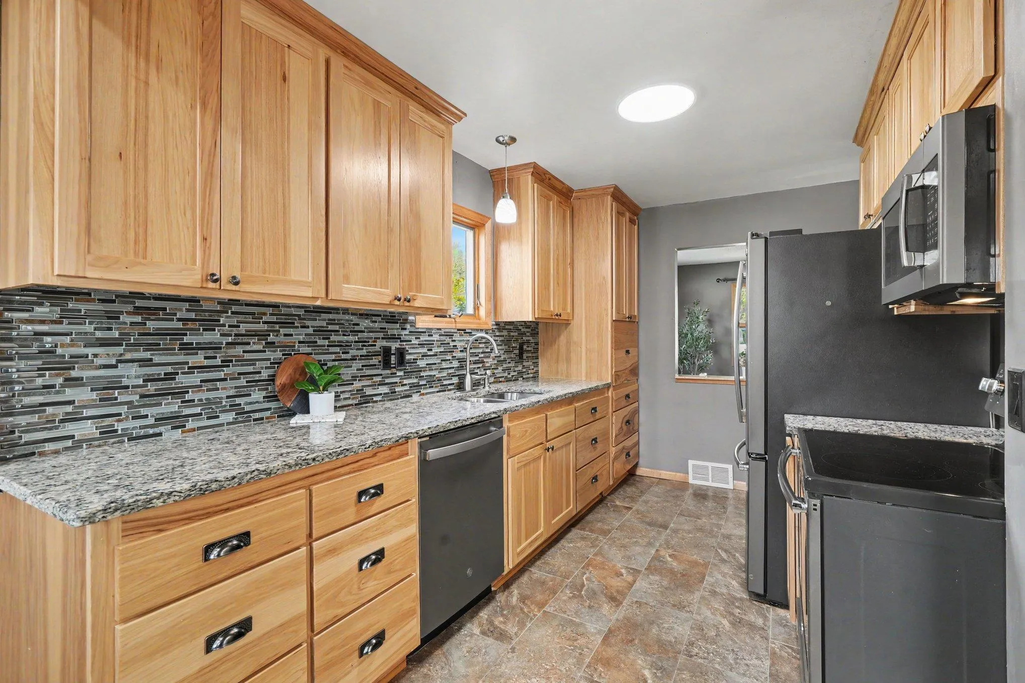 Photo 8 of 233 5th Ne Avenue