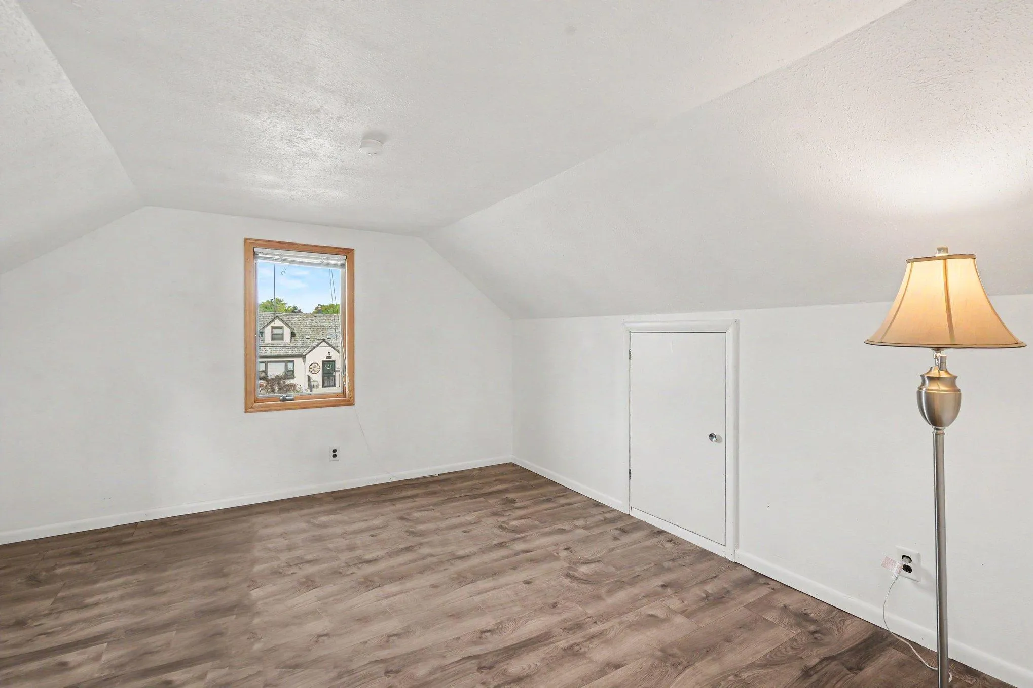 Photo 18 of 233 5th Ne Avenue