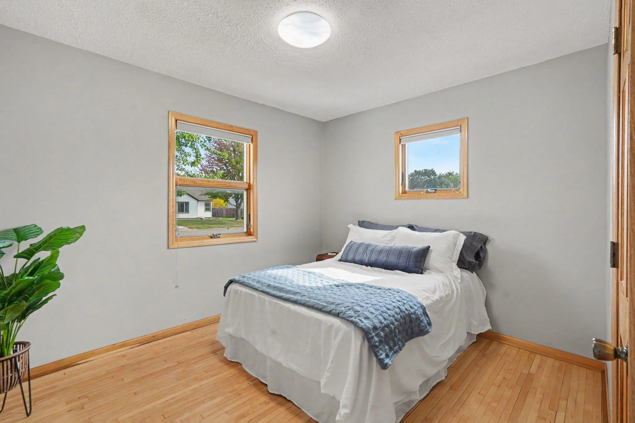 Photo 13 of 233 5th Ne Avenue