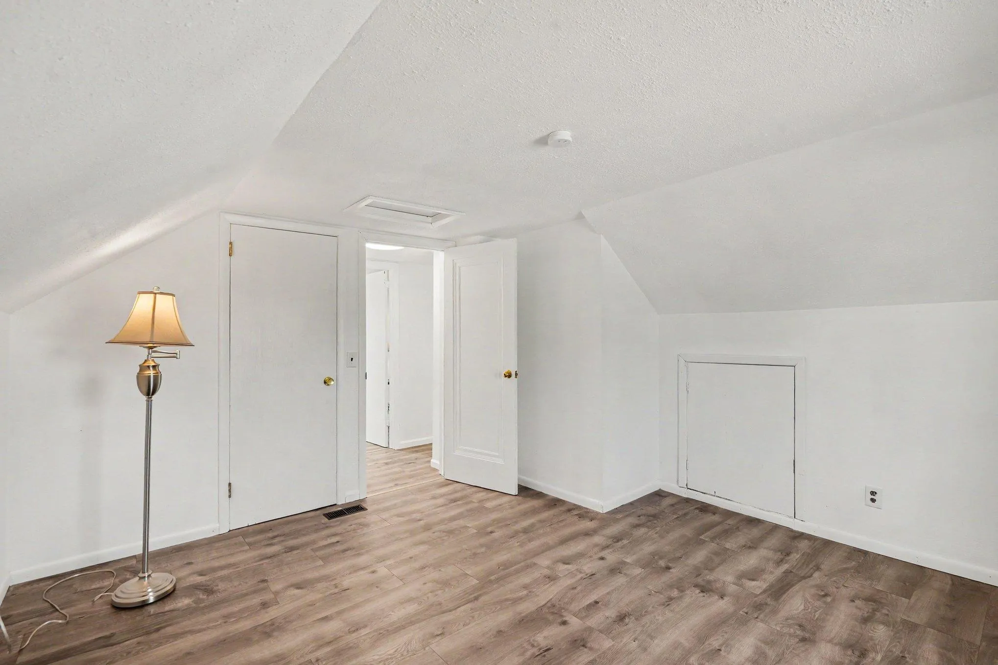 Photo 20 of 233 5th Ne Avenue