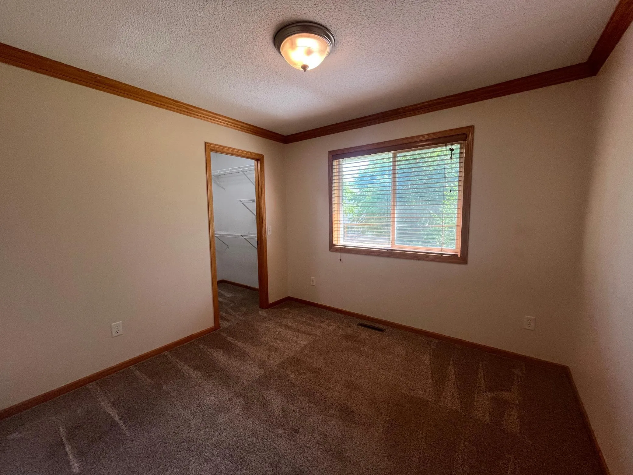 Photo 12 of 7776 Large Ne Avenue