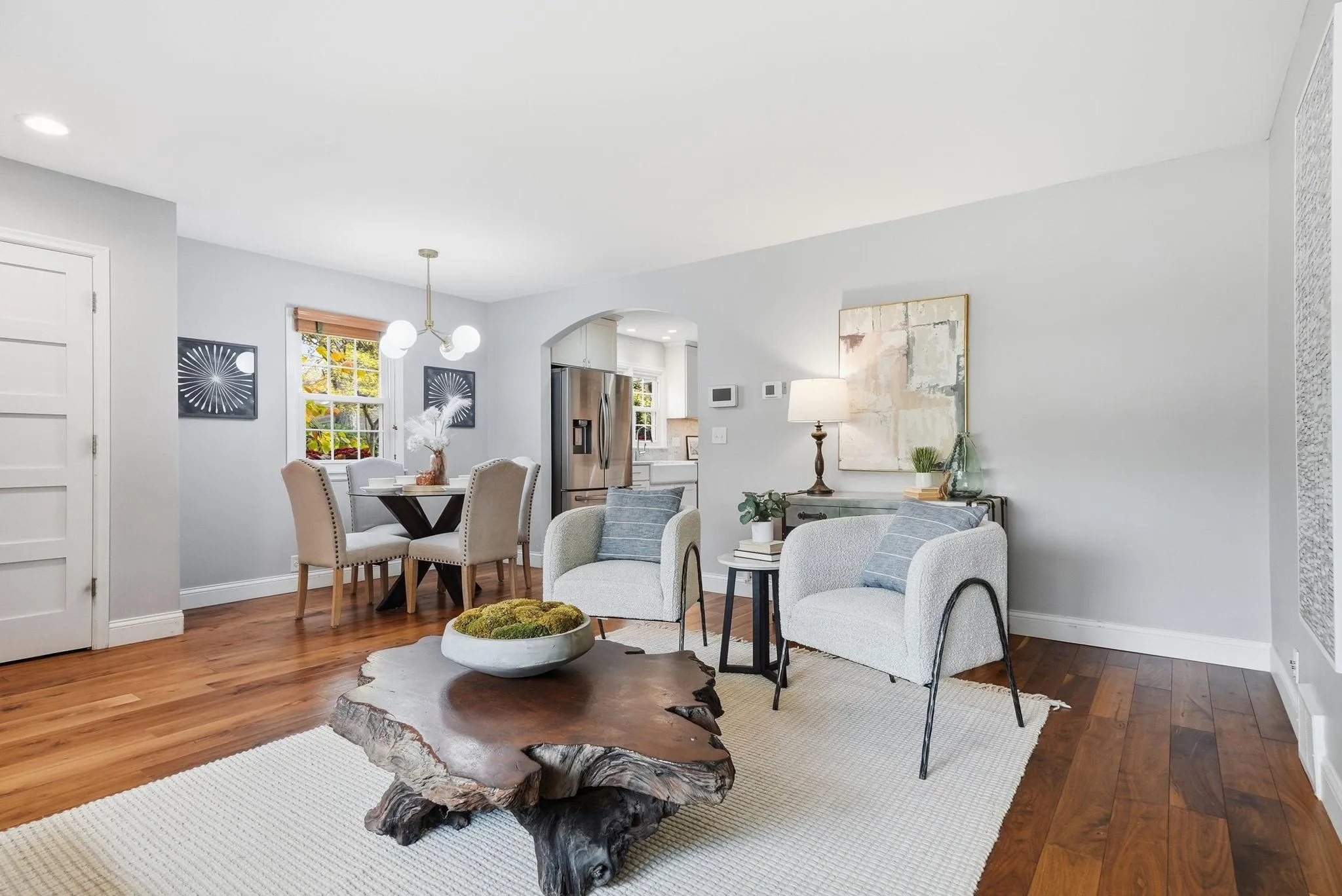 Photo 11 of 1101 W 53rd Street