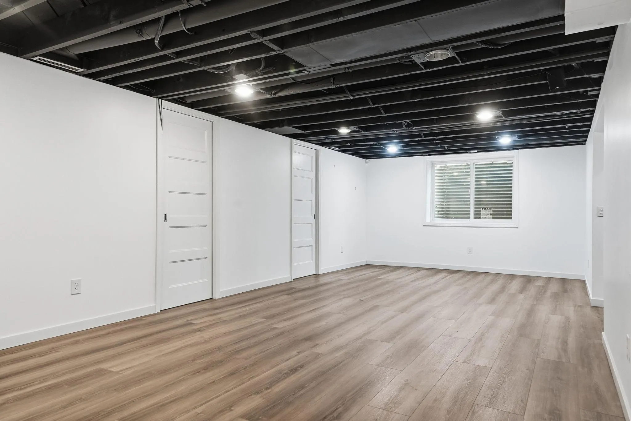 Photo 56 of 1101 W 53rd Street