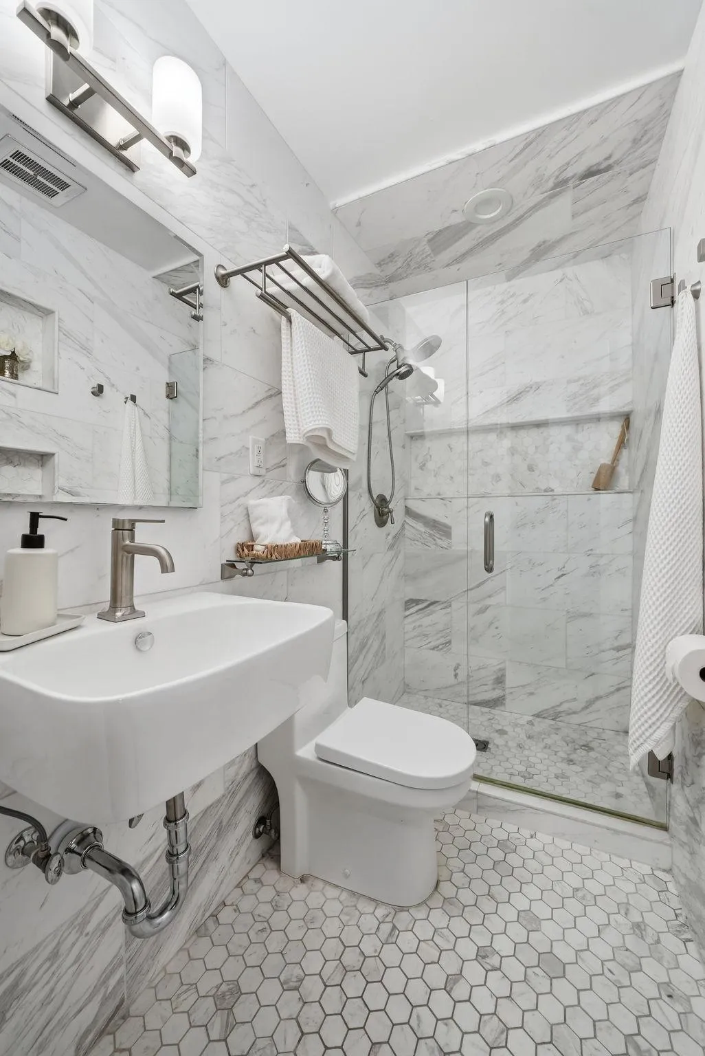 Photo 39 of 1101 W 53rd Street