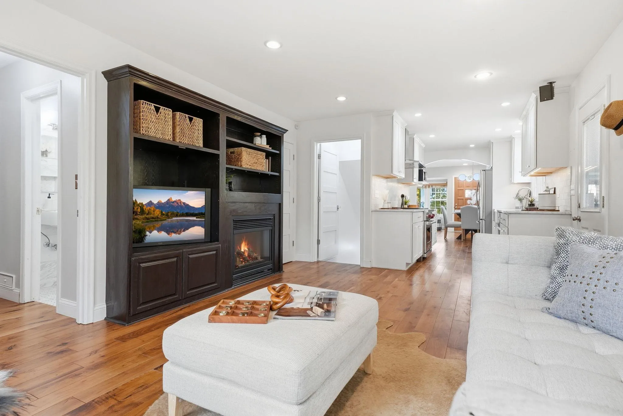 Photo 22 of 1101 W 53rd Street