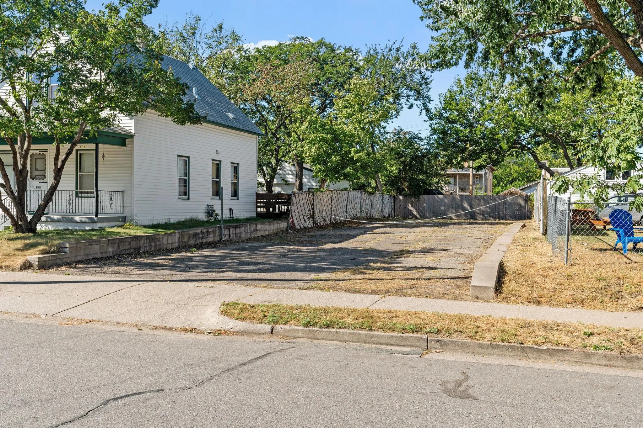 Photo 12 of 2110 4th Ne Street