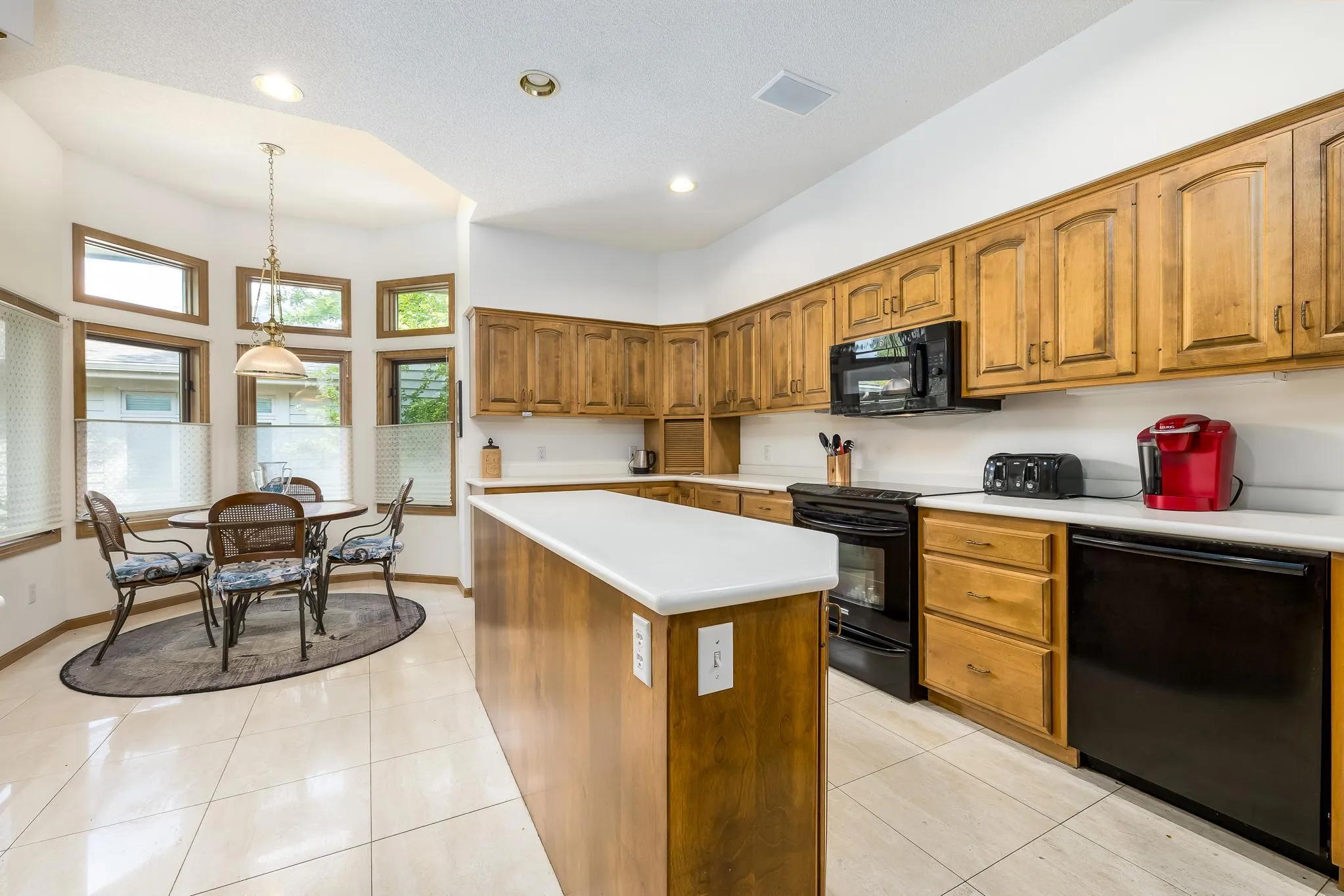 Photo 7 of 8991 Ferndale Lane