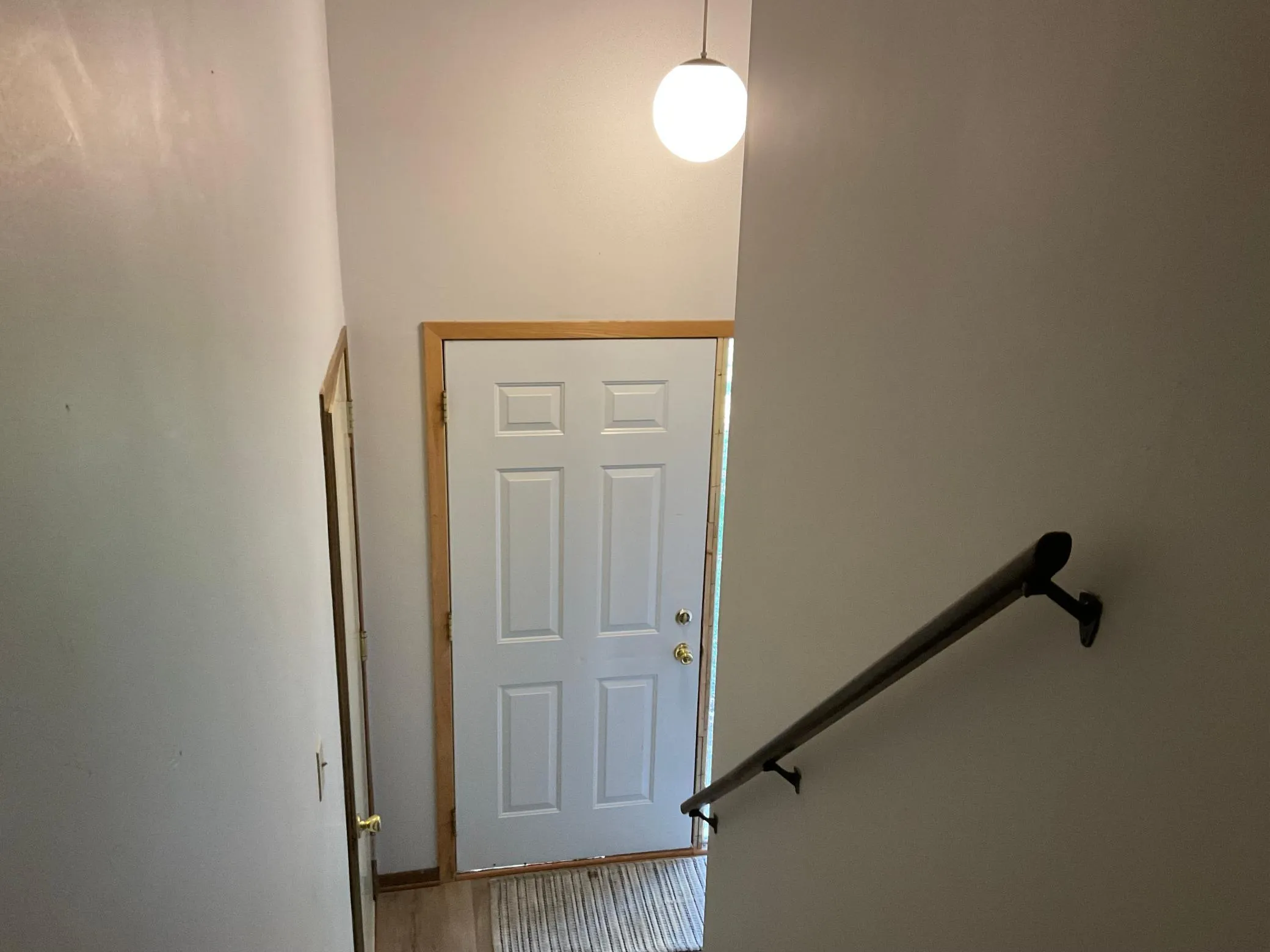 Photo 5 of 10340 Lever Ne Street