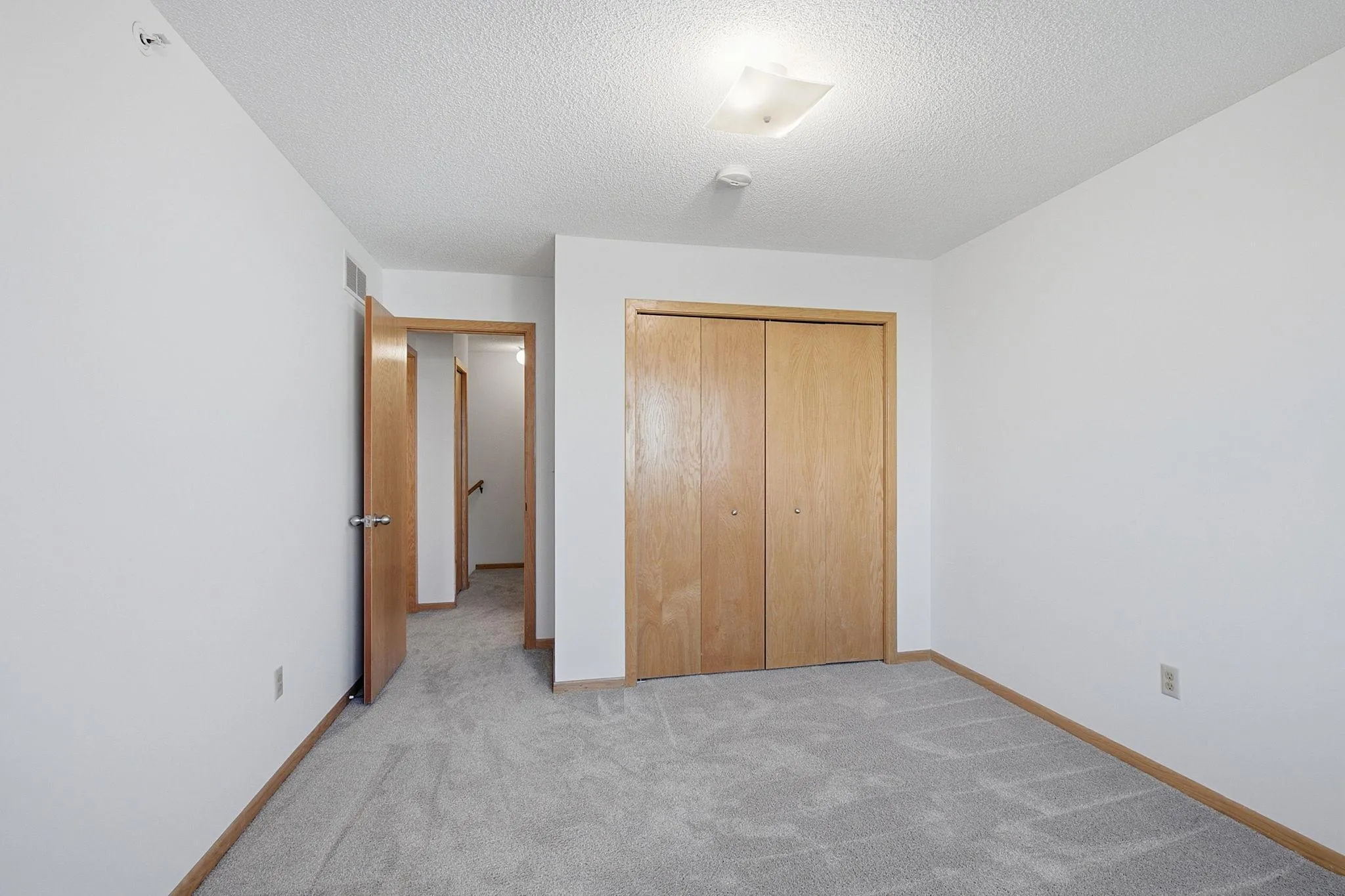 Photo 15 of 2210 Ranchview N Lane Unit 121
