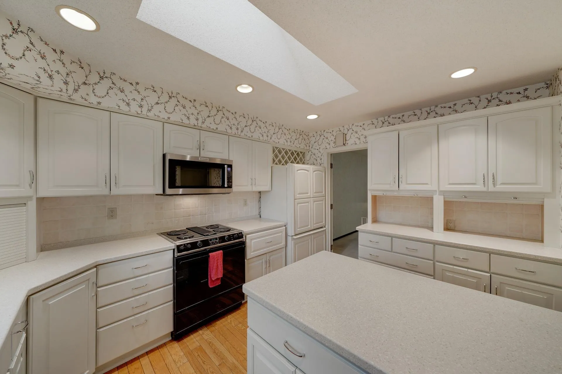 Photo 12 of 9716 Oxborough Road