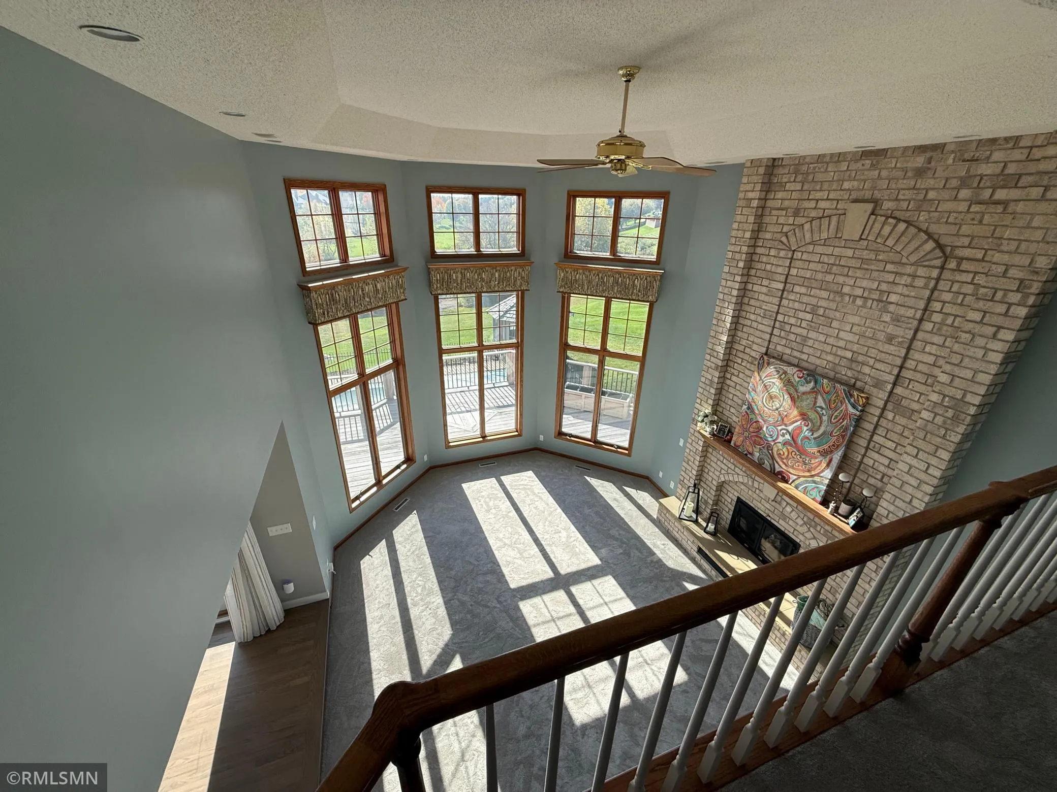 Photo 3 of 9405 Wedgewood Drive