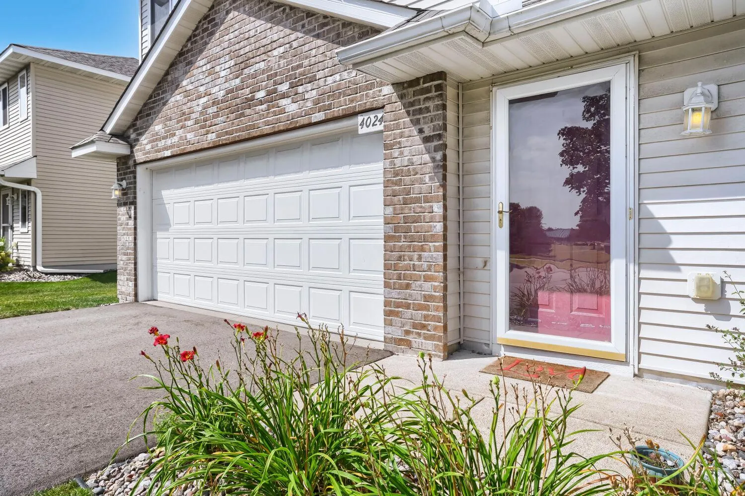 Photo 2 of 4024 Blakewood Drive